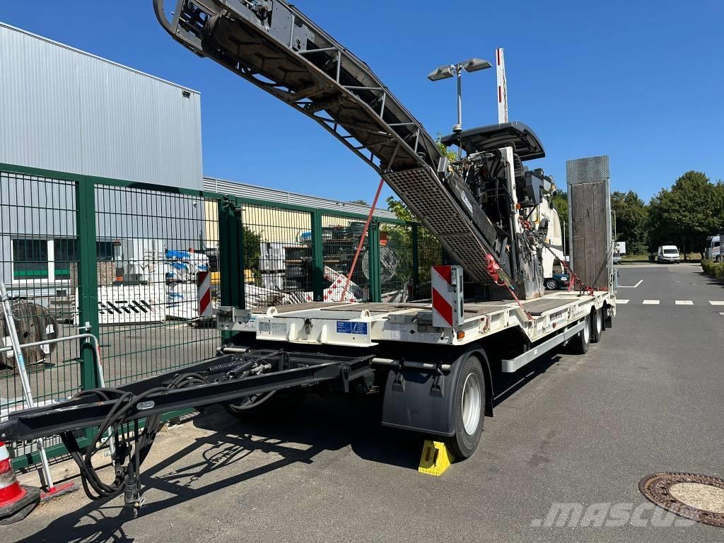 Wirtgen W 50 DC Asphaltfräsen