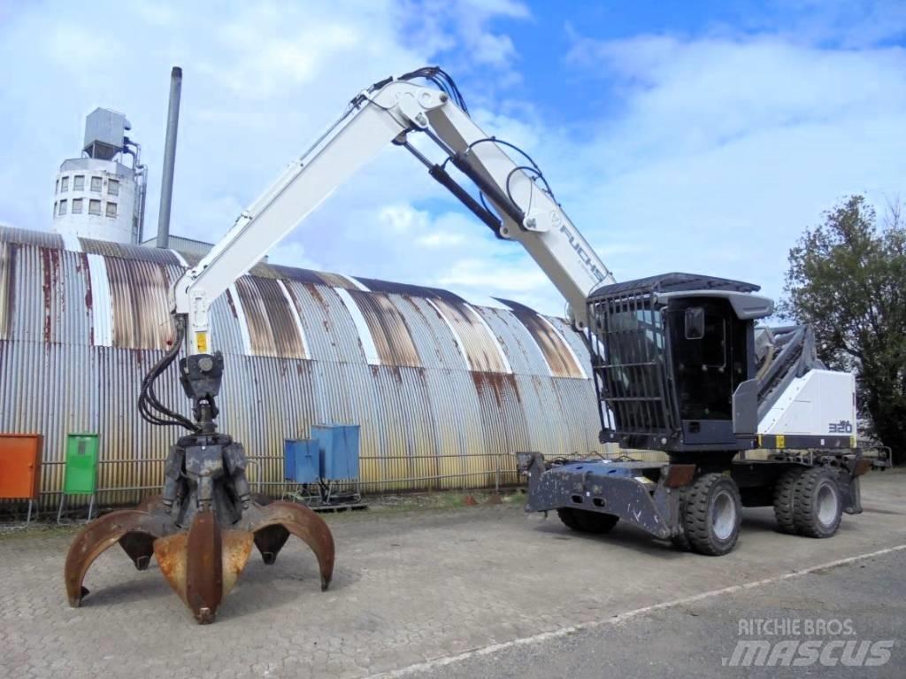 Fuchs MHL 320 Materialumschlag