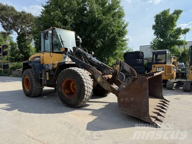 Komatsu WA 200 Radlader