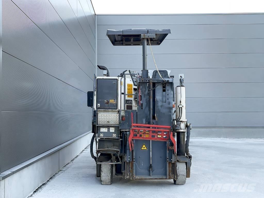 Wirtgen W 100 F Asphaltfräsen