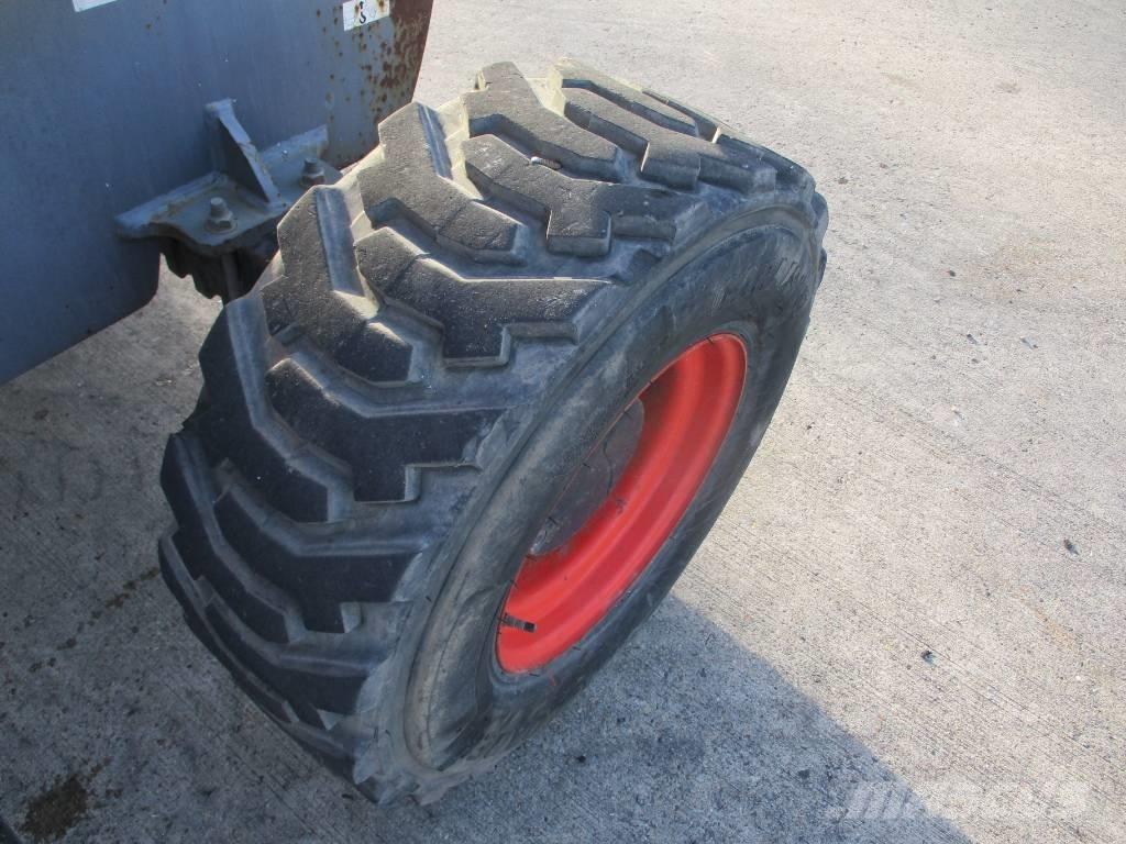 SkyJack SJ 51 AJ (725) Kompakte selbstfahrende Hebebühnen