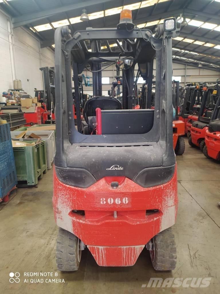 Linde E30/600 Elektrostapler