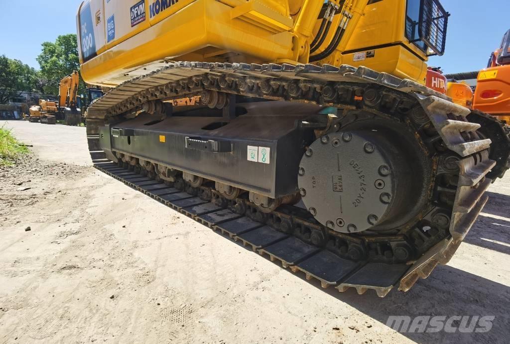 Komatsu PC 200-8 Raupenbagger