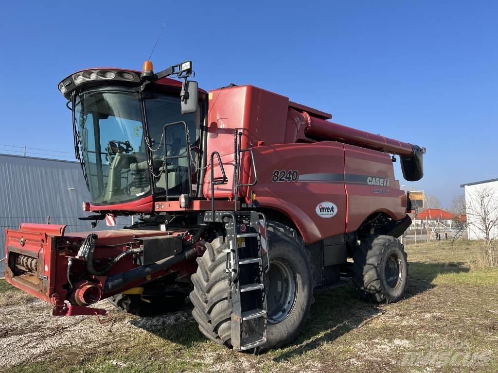 Case IH AF8240 Mähdrescher
