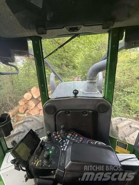 John Deere 640 L Stammholzschlepper