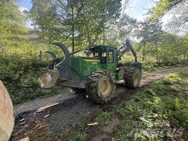 John Deere 640 L Stammholzschlepper