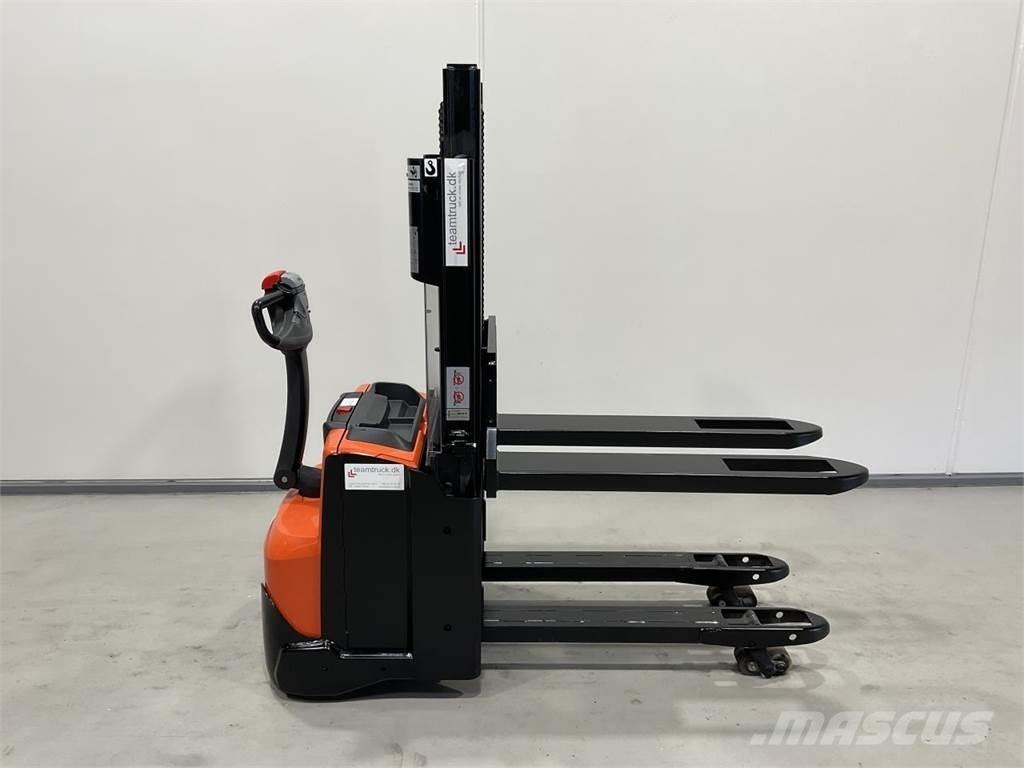 Toyota SWE200D Selbstfahrstapler