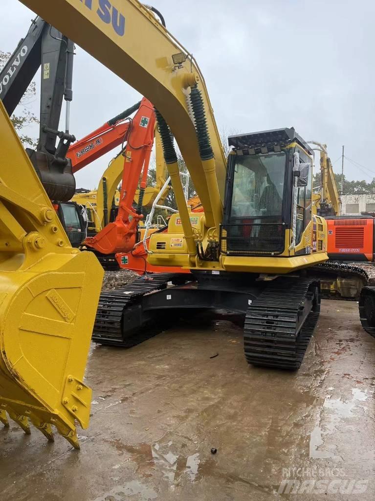 Komatsu PC 220-8 Raupenbagger