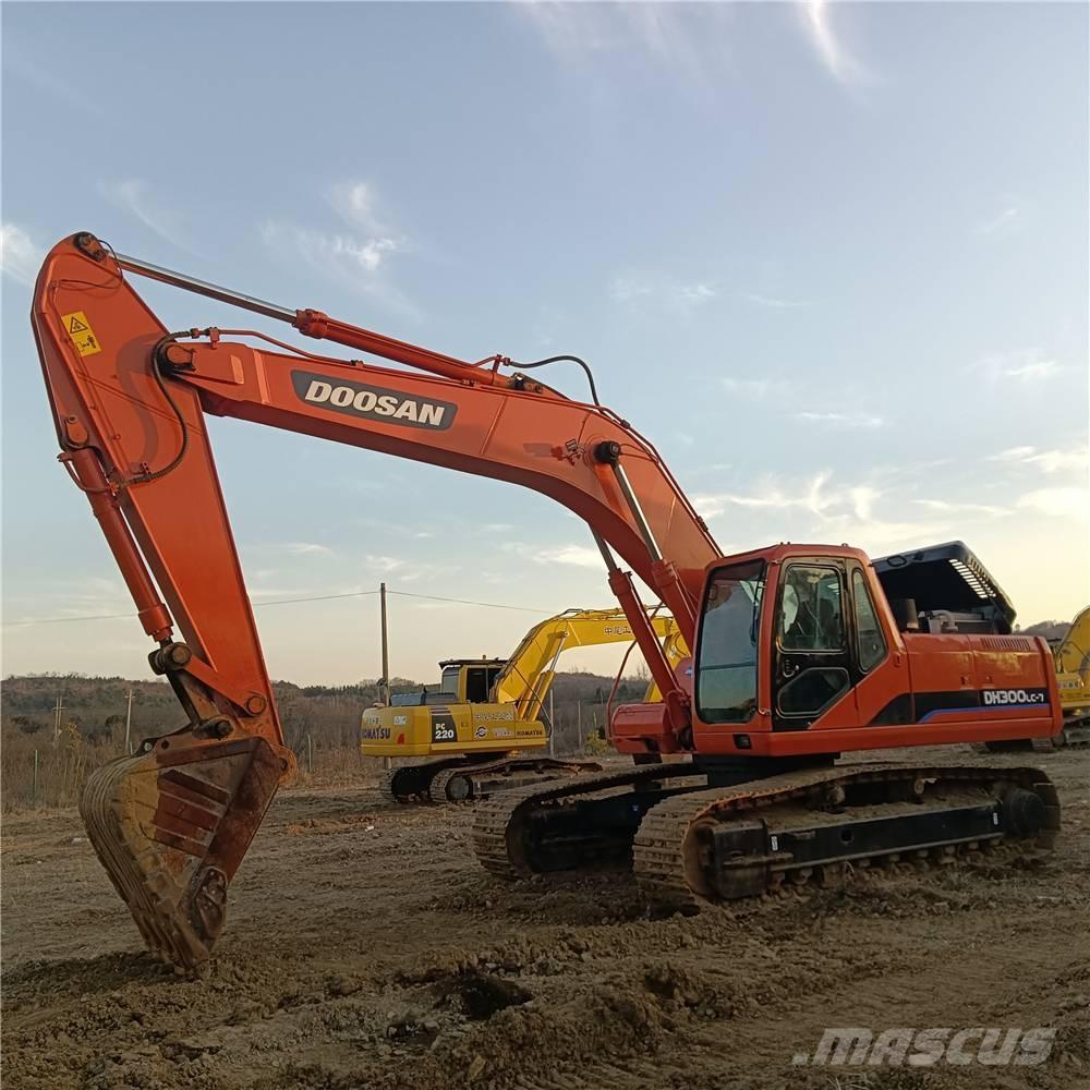 Doosan DH300LC-7 Raupenbagger