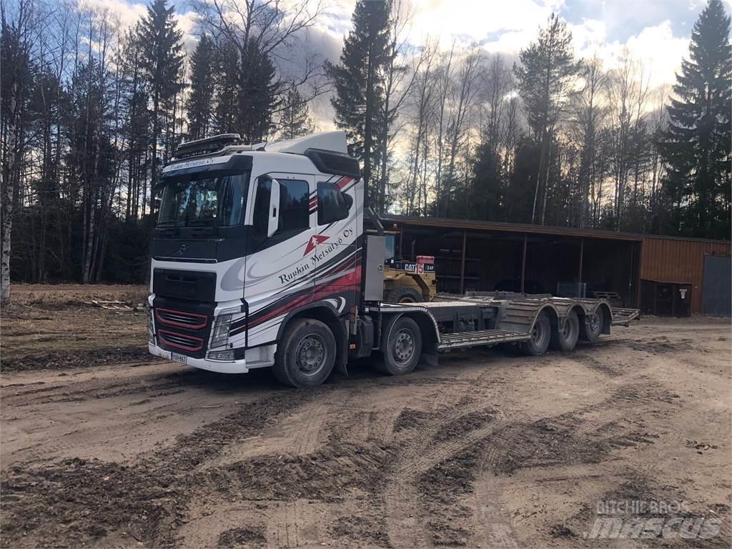 Volvo FH13 Forsttransportfahrzeuge