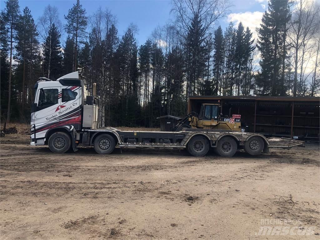 Volvo FH13 Forsttransportfahrzeuge