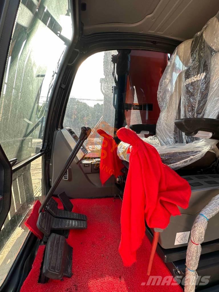 Doosan DX 225 LC Raupenbagger