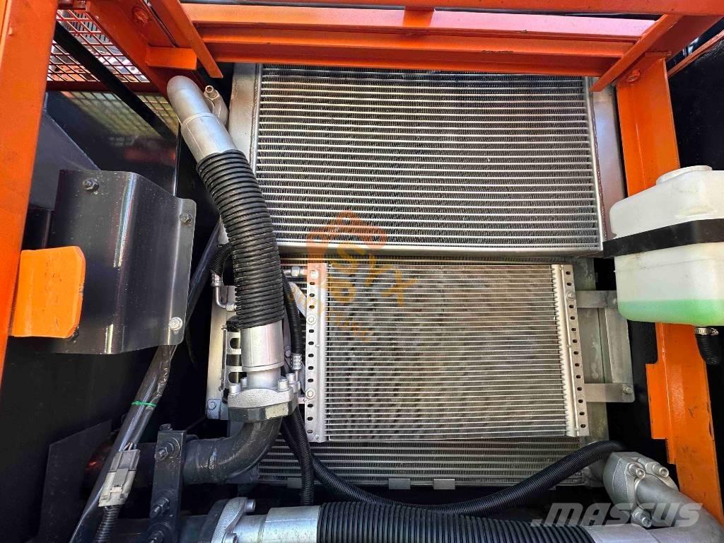 Doosan DX 225 LC Raupenbagger