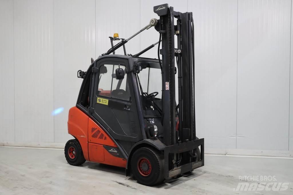 Linde H35T-02 Gasstapler