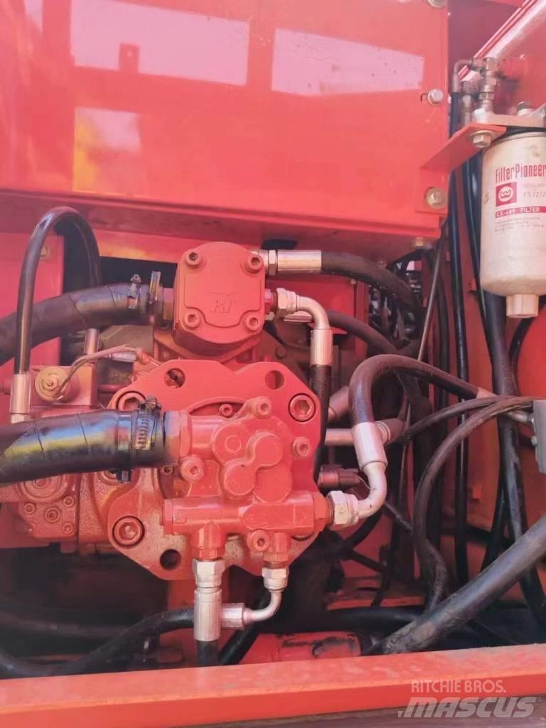 Doosan DX150 Raupenbagger