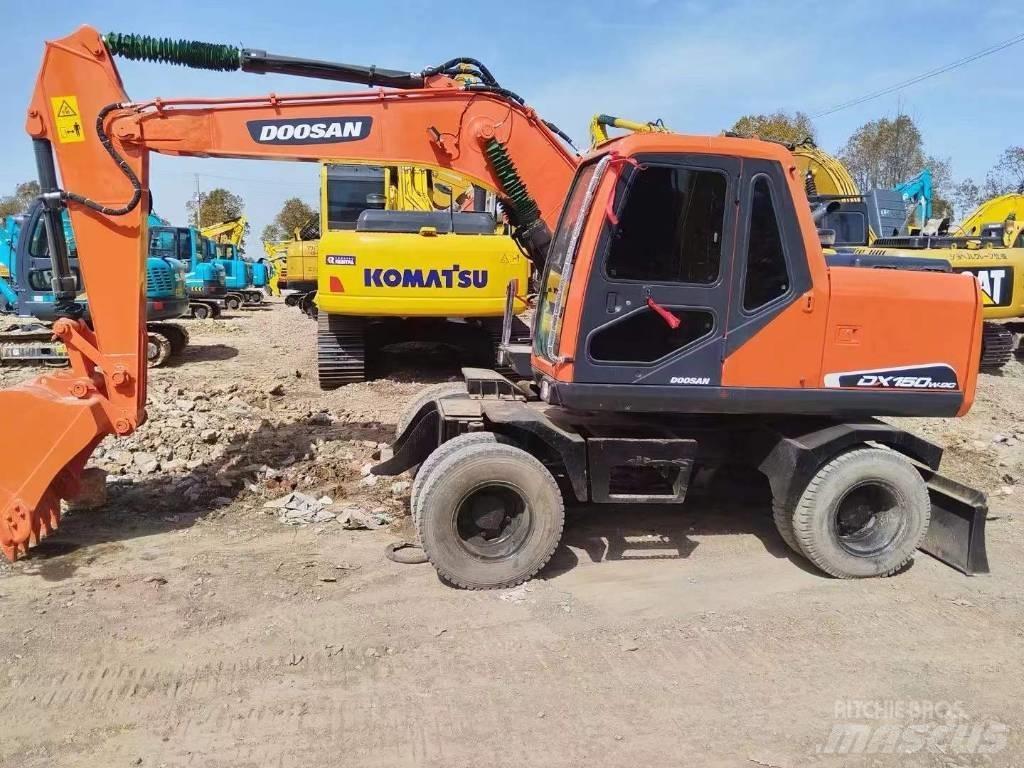 Doosan DX150 Raupenbagger