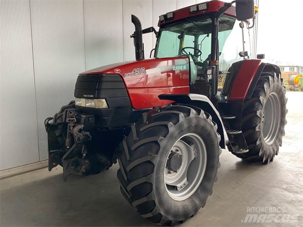 Case IH MX 135 Traktoren