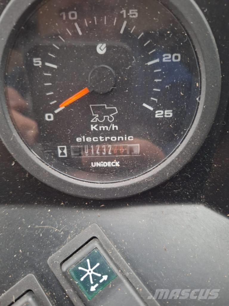 Sampo-Rosenlew 2065 Mähdrescher