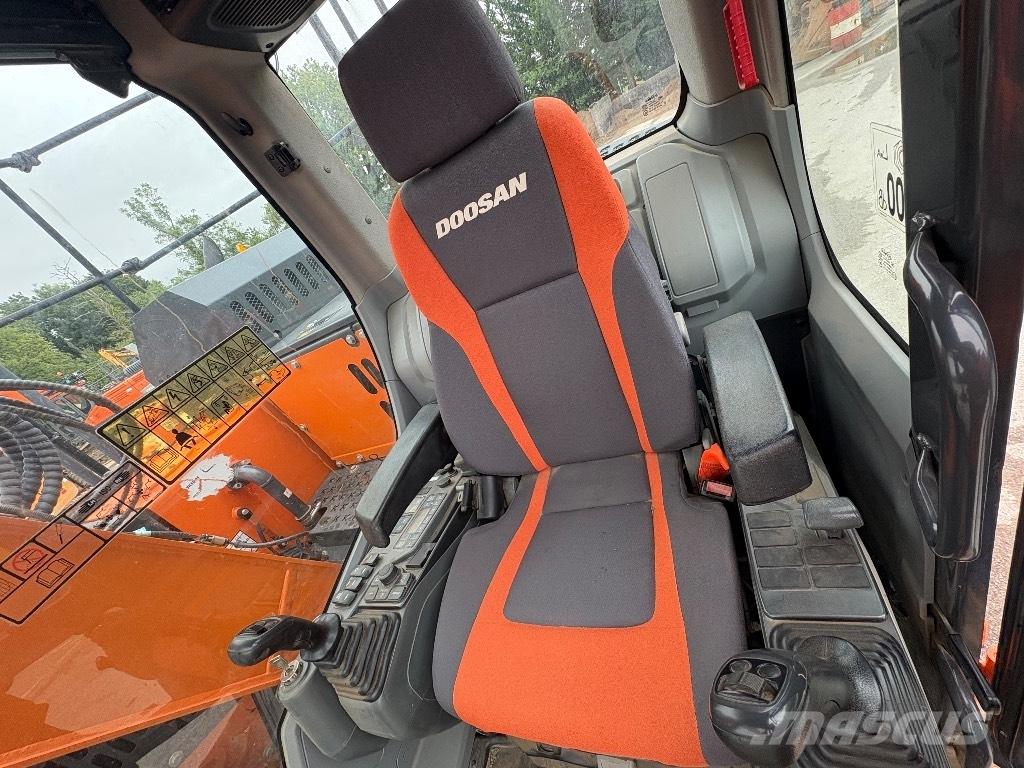 Doosan DX140LCR-5 Raupenbagger