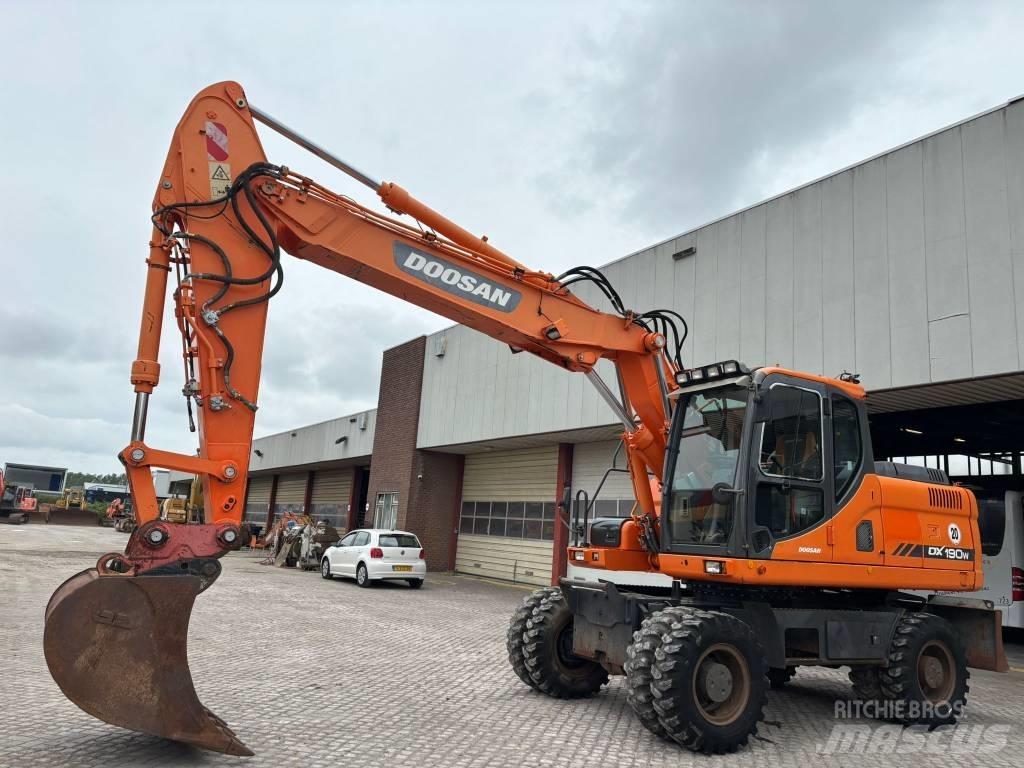 Doosan DX 190 W Mobilbagger