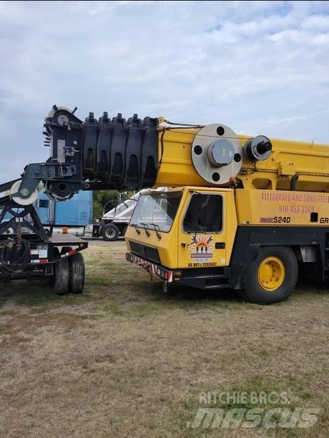 Grove GMK 5240 All-Terrain-Krane