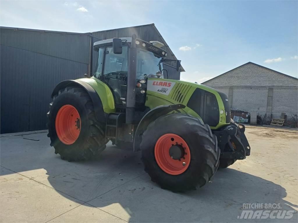 CLAAS Axion 850 Traktoren