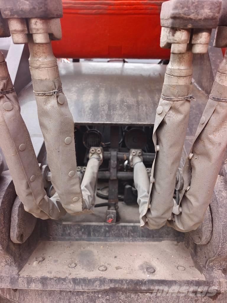 Doosan DX 300 LC-9C Raupenbagger