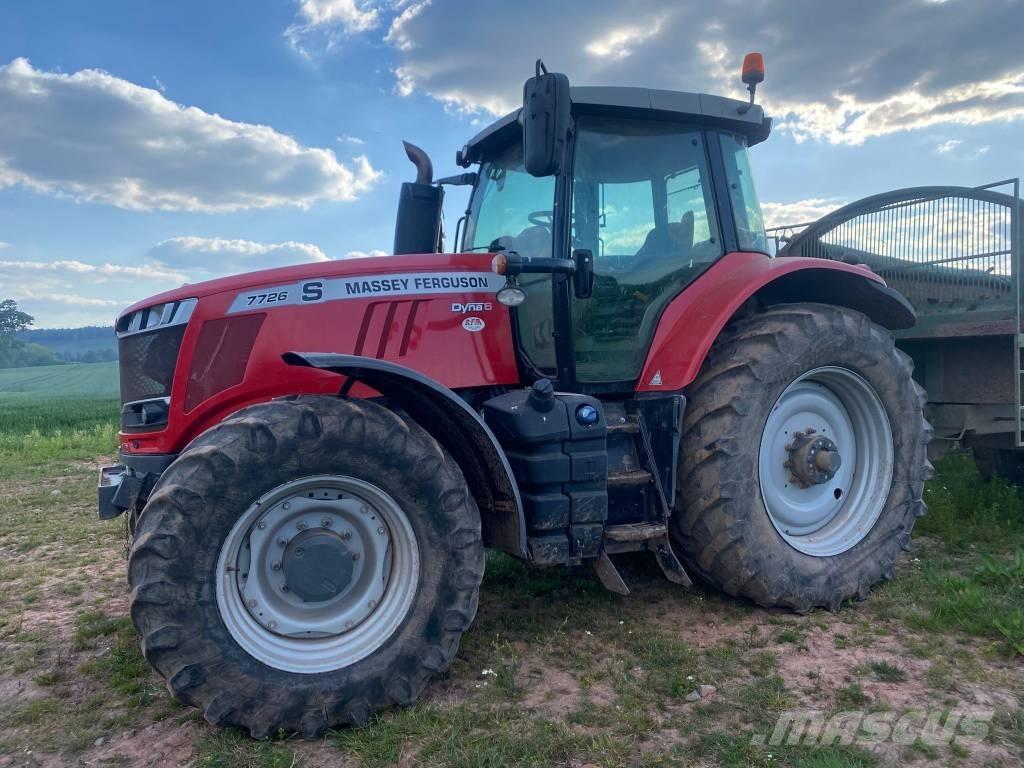 Massey Ferguson 7726 Traktoren