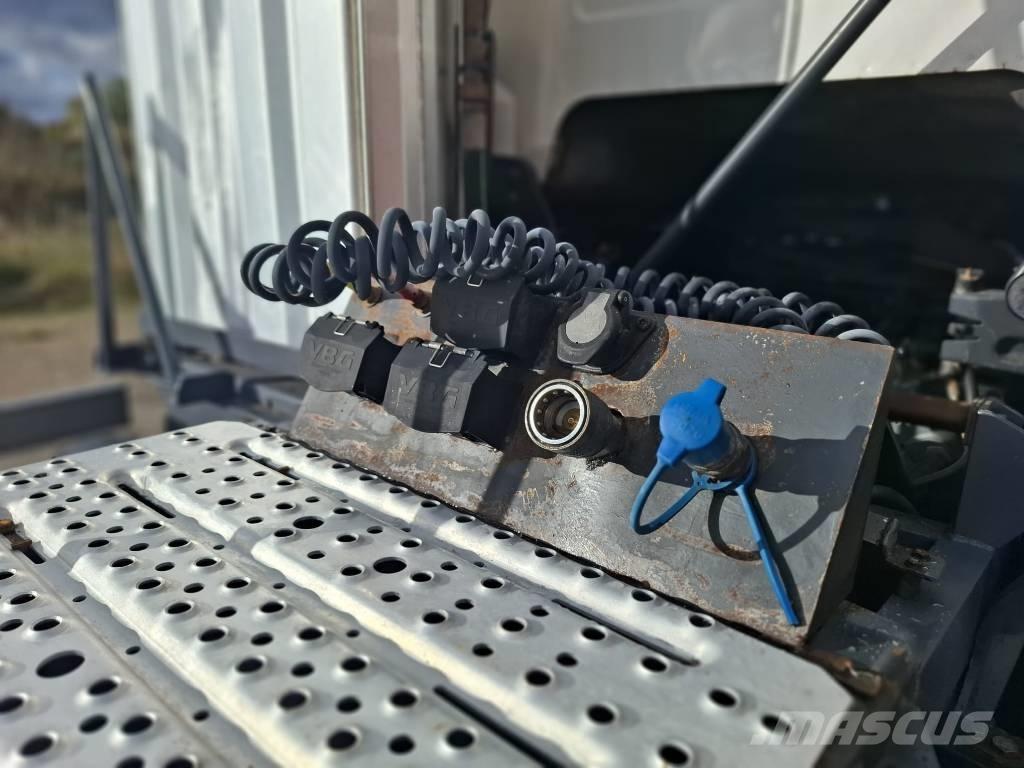 Scania R 490 Sattelzugmaschinen