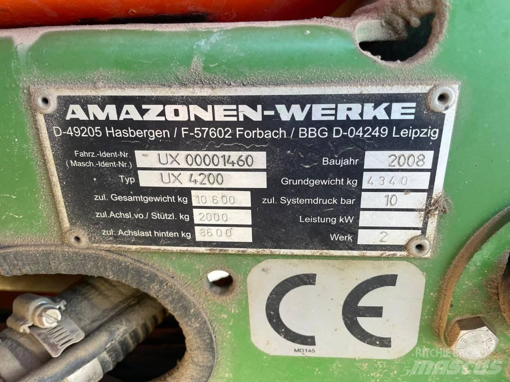 Amazone UX 4200 Anhängespritzen
