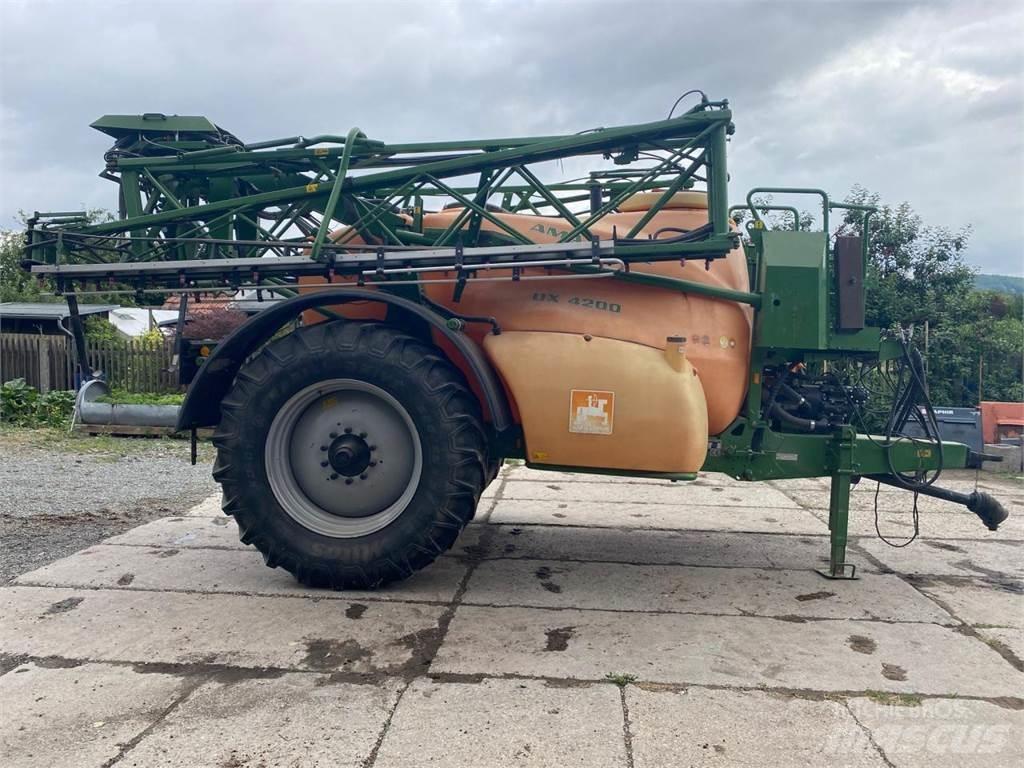 Amazone UX 4200 Anhängespritzen