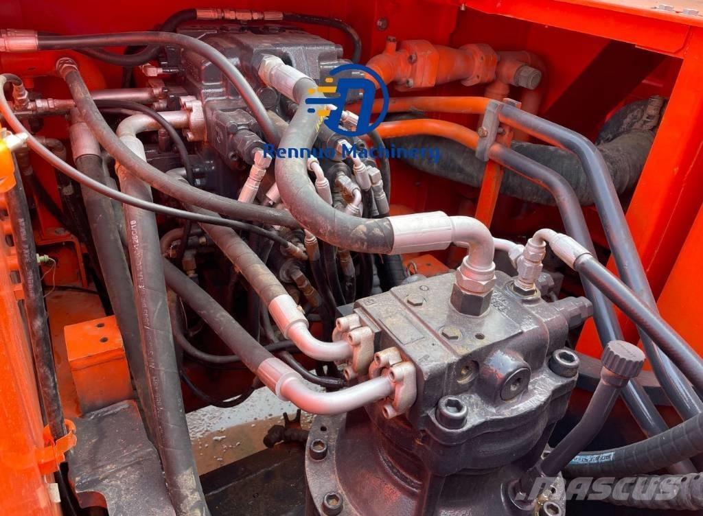 Doosan DX 300 Raupenbagger