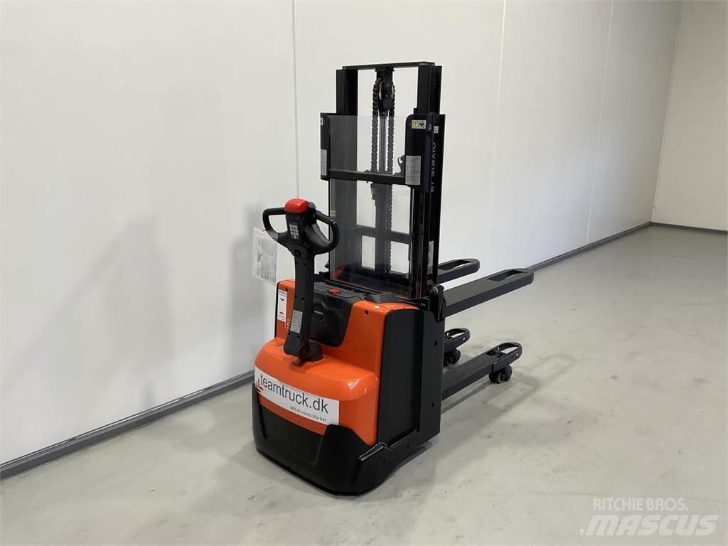Toyota SWE200D Selbstfahrstapler