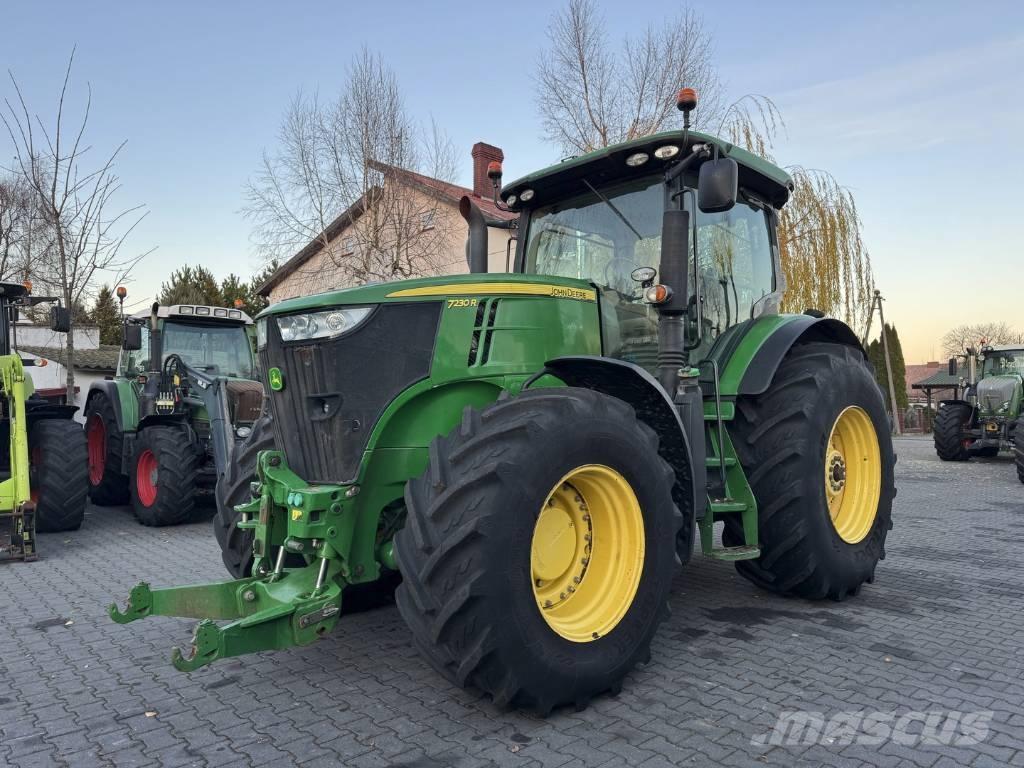 John Deere 7230R Traktoren