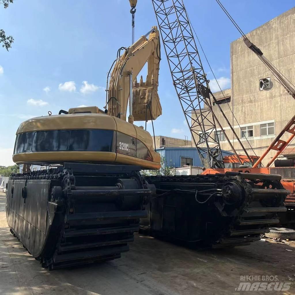 CAT 320 C Amphibienbagger