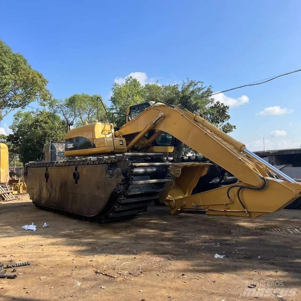 CAT 320 C Amphibienbagger