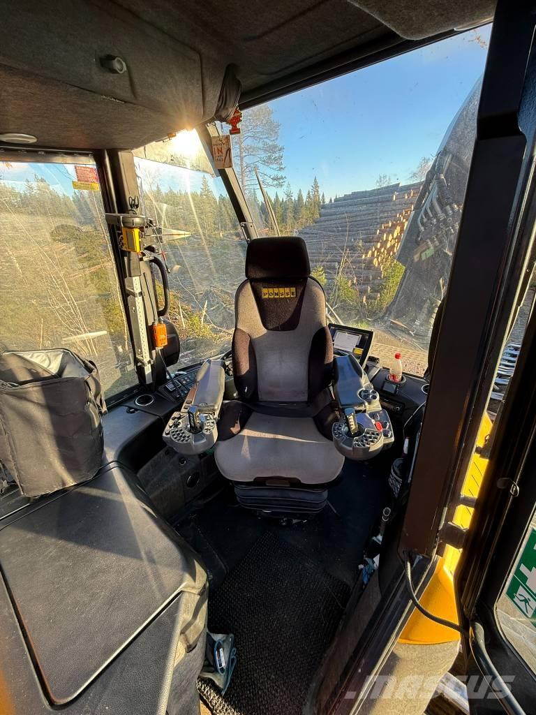 Ponsse Fox Harvester