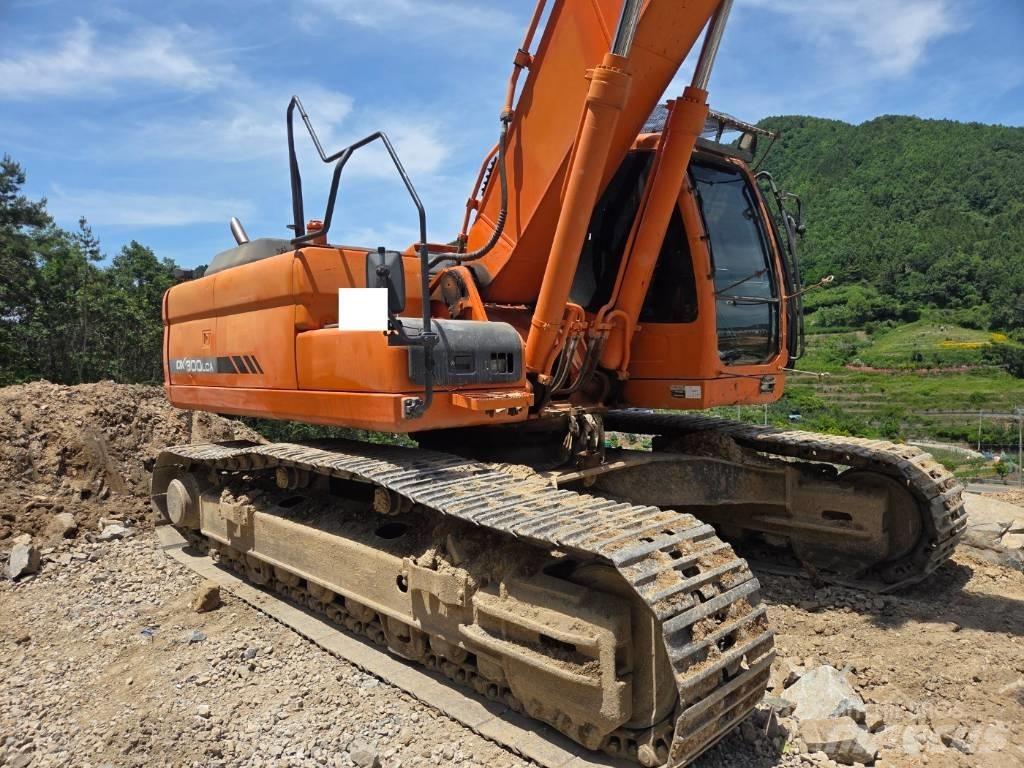 Doosan DX 300 LCA Raupenbagger