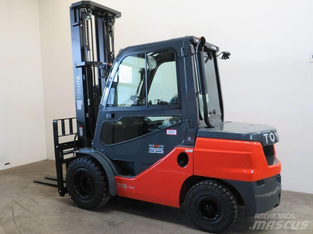 Toyota 8 FDJF 35 Dieselstapler