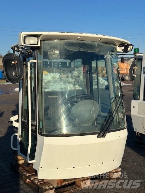 Liebherr L 538 CAB Kabinen