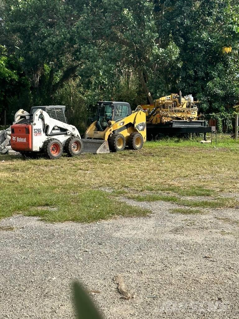 CAT 246 C Kompaktlader