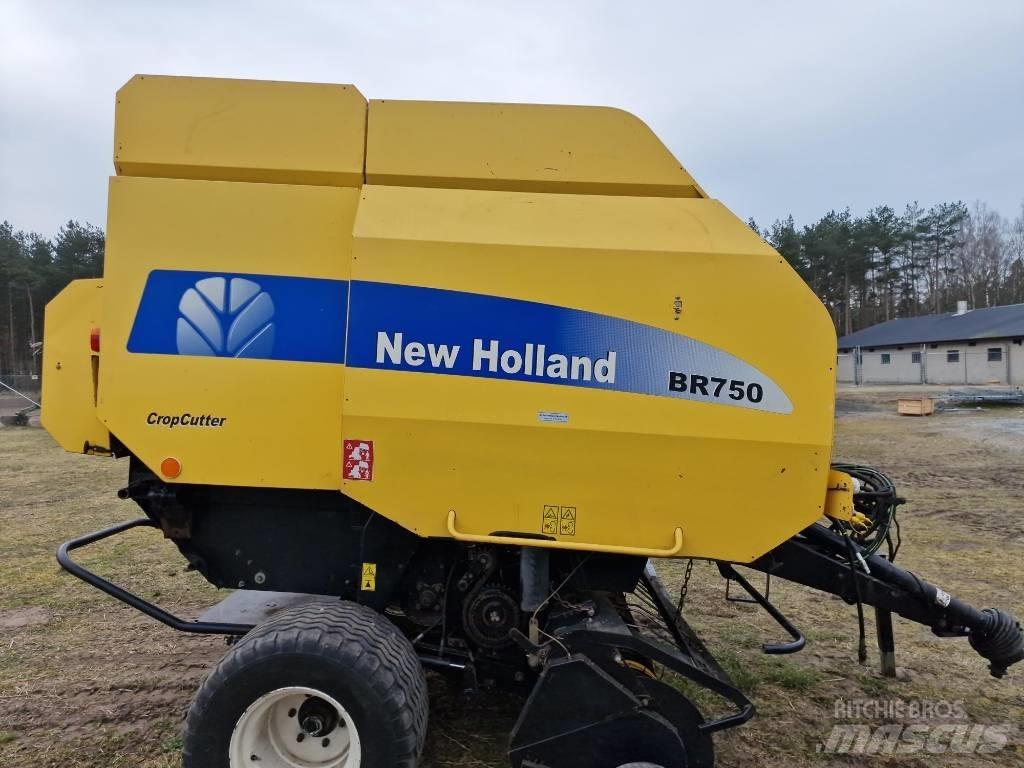 New Holland BR 750 Rundballenpressen