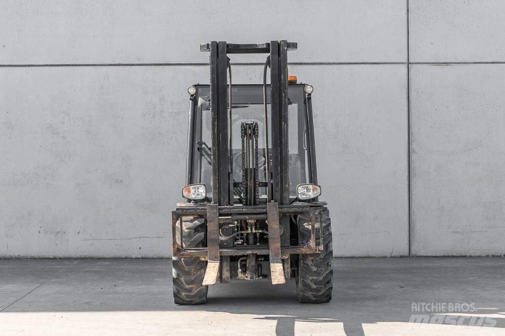 Manitou MC 25-4 Dieselstapler
