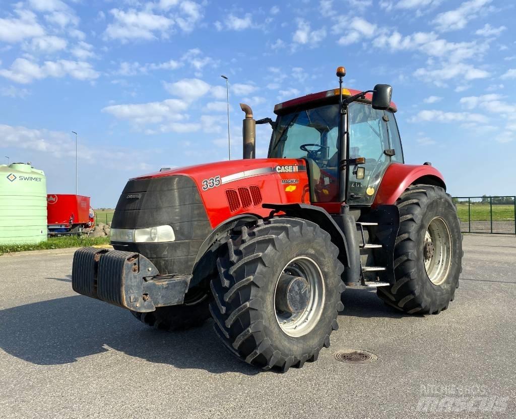 Case IH Magnum 335 Traktoren