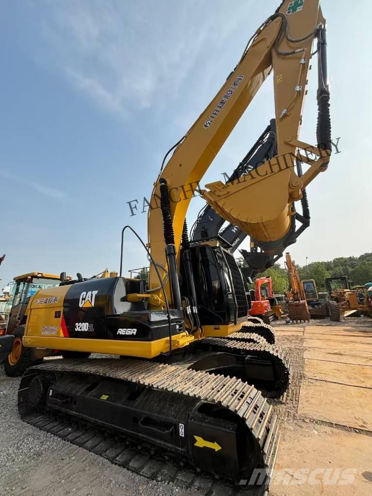 CAT 320D2L Raupenbagger