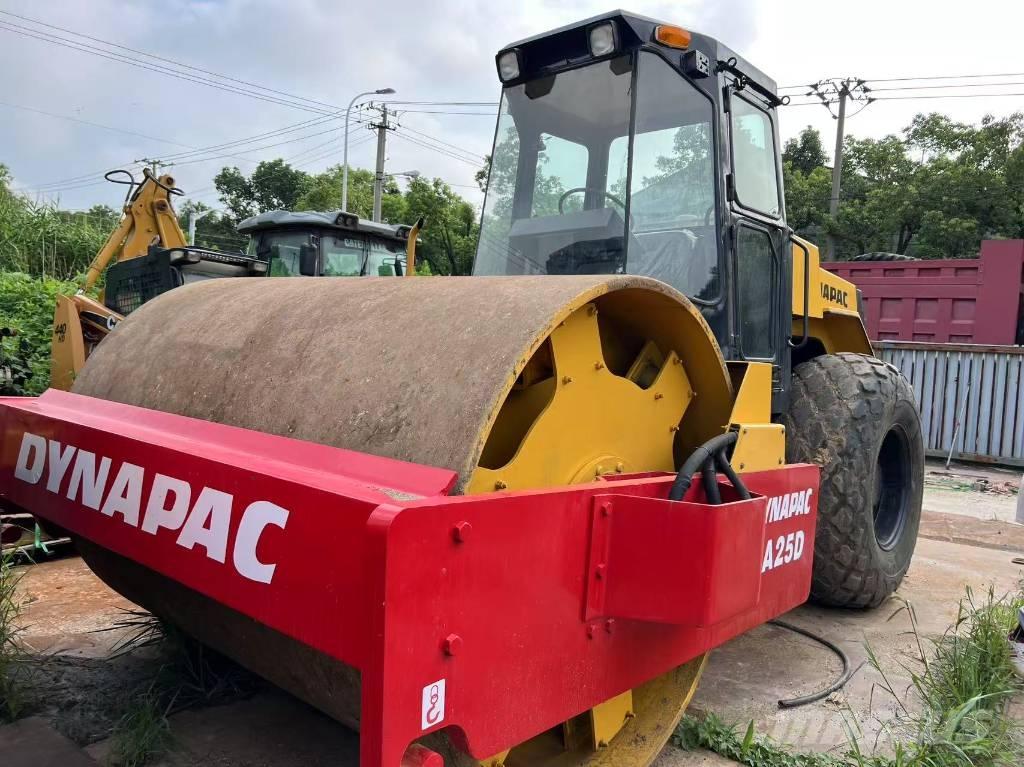 Dynapac CA25D Walzenzüge