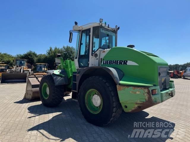 Liebherr L 538 Radlader