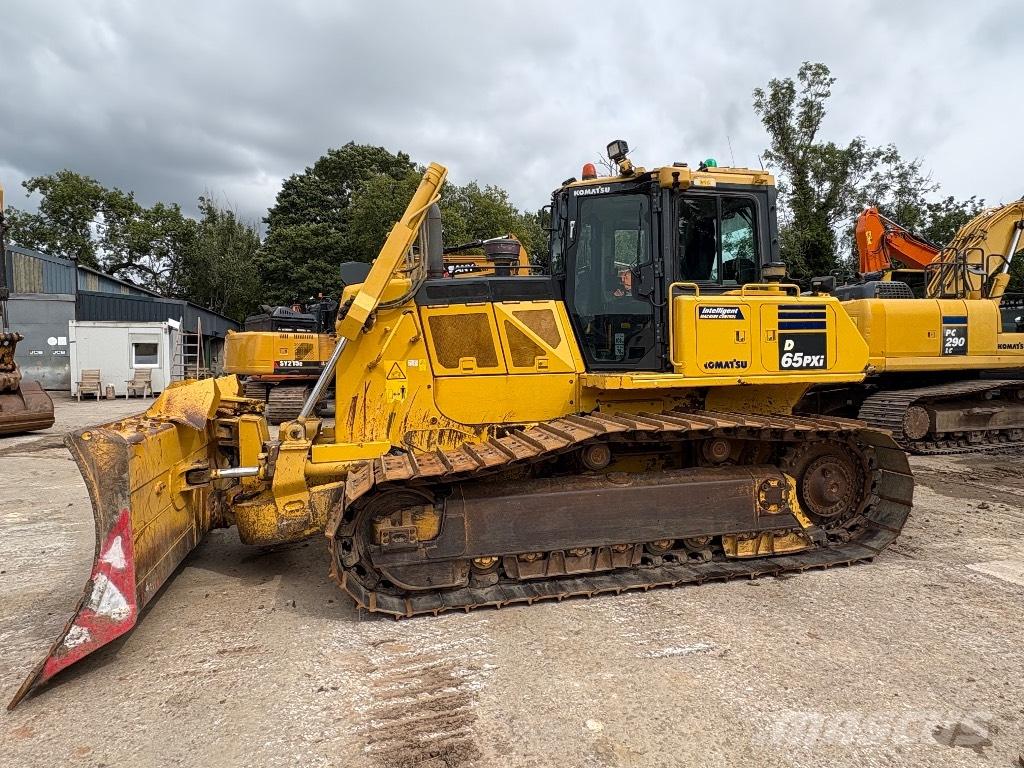 Komatsu D65PXI-18 Bulldozer
