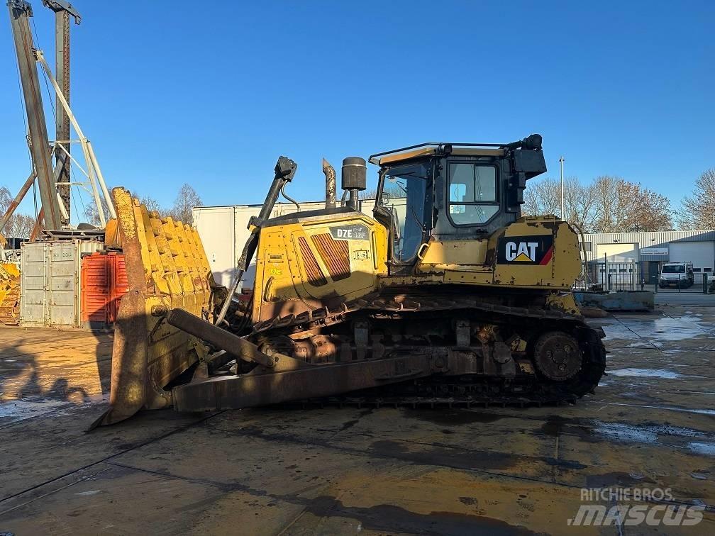 CAT D7E Bulldozer
