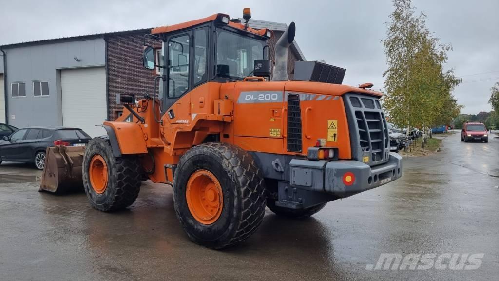 Doosan DL 200-3 Radlader